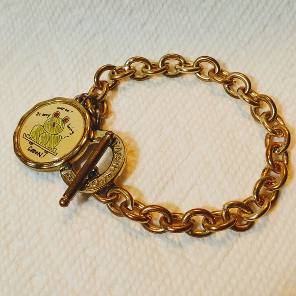 WIT Frog Toggle Bracelet - Picture 4 of 4